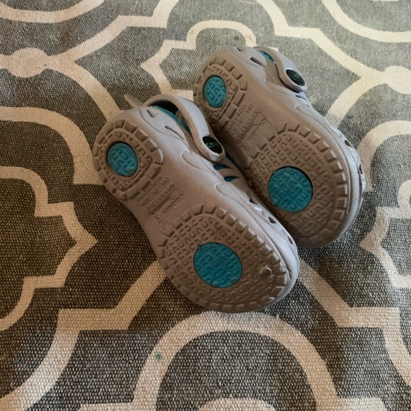 Crocs clog sandals for toddler - Picture 2 of 4